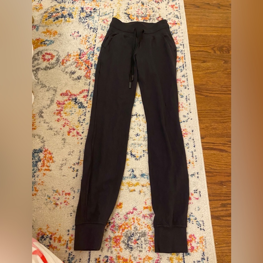 Lululemon joggers size 0